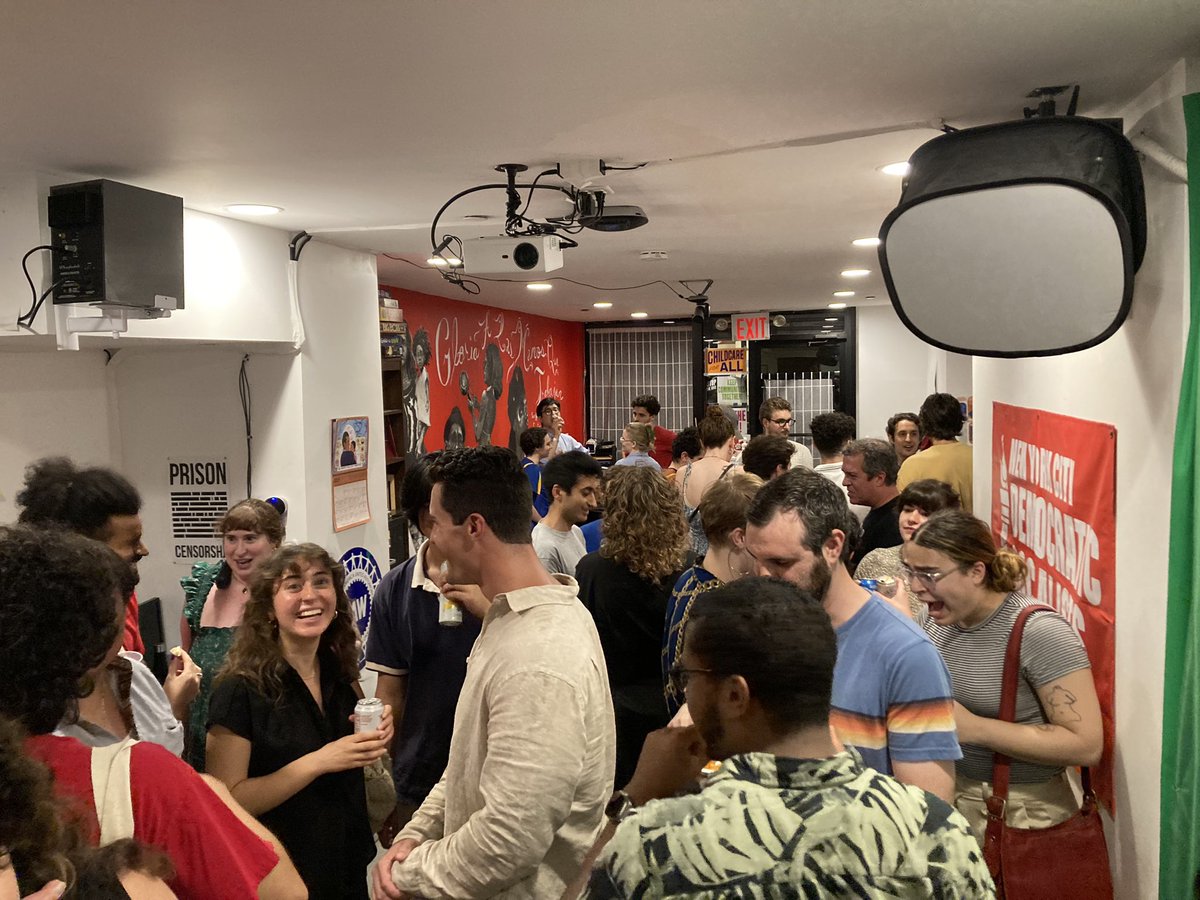 ccbaker2023's tweet image. The NYC-DSA office is full, vibrant, thriving. Next door, the former Sovereign House space is empty, void, a failure. Socialism wins