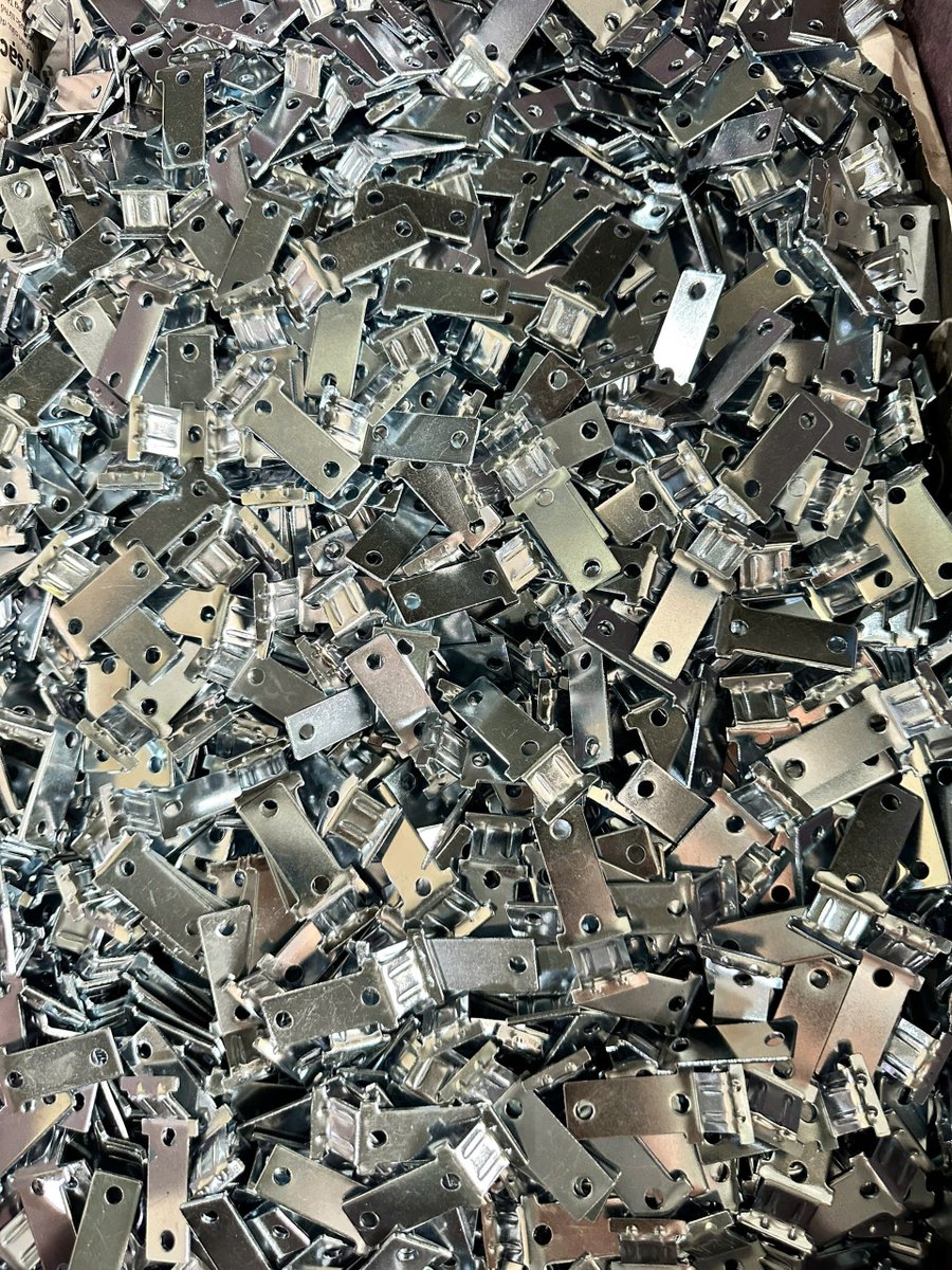 VinasecoLtd's tweet photo. At Vinaseco, we proudly produce 100+ latch types – specializing in box and toggle latches.
Quality from precision machining, selected materials &amp; skilled team.
👉 Factory-direct manufacturing tailored to your needs.
#Vinaseco #ToggleLatch #BoxLatch #LockHardware #MechanicalParts https://t.co/dVtvMVrLb8