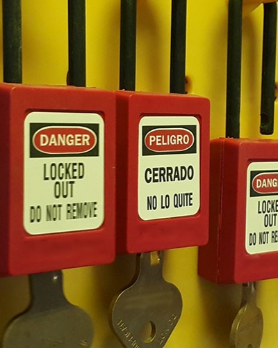 ⚡ 🦺 Does your business work with machinery that needs de-energization and lockout procedures? Get your entire team trained at the same time with a private class. Reach out before July 31, and you can save 20%! Learn more at vist.ly/3n8y9c6 #safetytraining