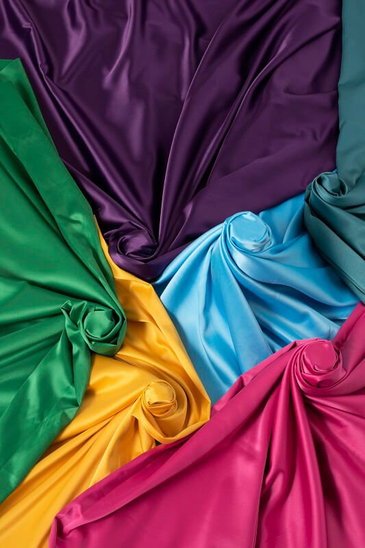 🧡マットサテン🧡
全47色
➡charanuno.com/j/2bbqx 

マット加工のされたサテン生地‼

柔らかくドレープ性があり、落ち着いた光沢で高級感のある仕上がりになりますよ😌💖

ステージ衣装、ドレス等以外にも小物製作にもピッタリの生地です🎀✨