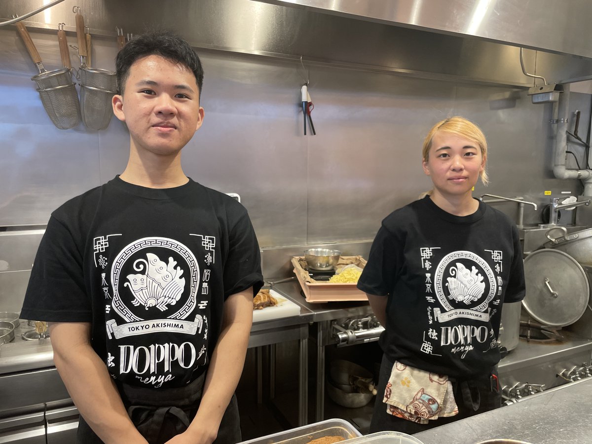 #ラーメンWalkerキッチン

まもなく11時
#麺や独歩 オープン

お腹いっぱい大満足　“極上“魚介中華そば！

ご来店お待ちしております😊