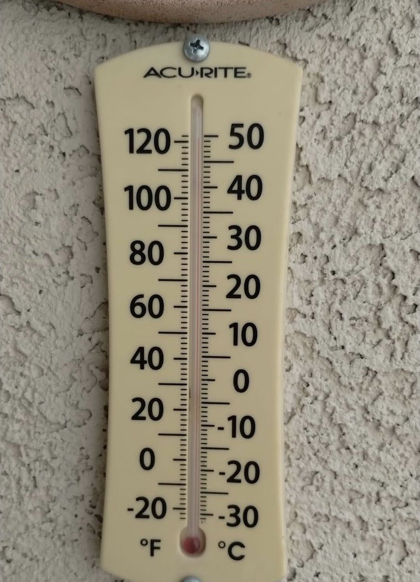 En el sur de Tucson se reportan temperaturas extremas. Martin Camargo, de Priyeccion Cananea nos informa de temperaturas rondando los 50 grados C a la sombra ⁦<a href="/Red933MX/">ReD 93.3</a>⁩