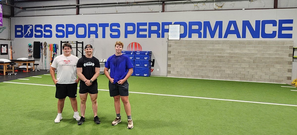 Thank you Coach Marcus McGovern and <a href="/KevinBossman/">Kevin Boss</a> for working with me and <a href="/brady_nich72/">Brady nichols</a>.  Looking forward to this season! <a href="/mvcougs_fb/">Mountain View Football</a> <a href="/Coach_CWright/">Chris Wright M.Ed</a>