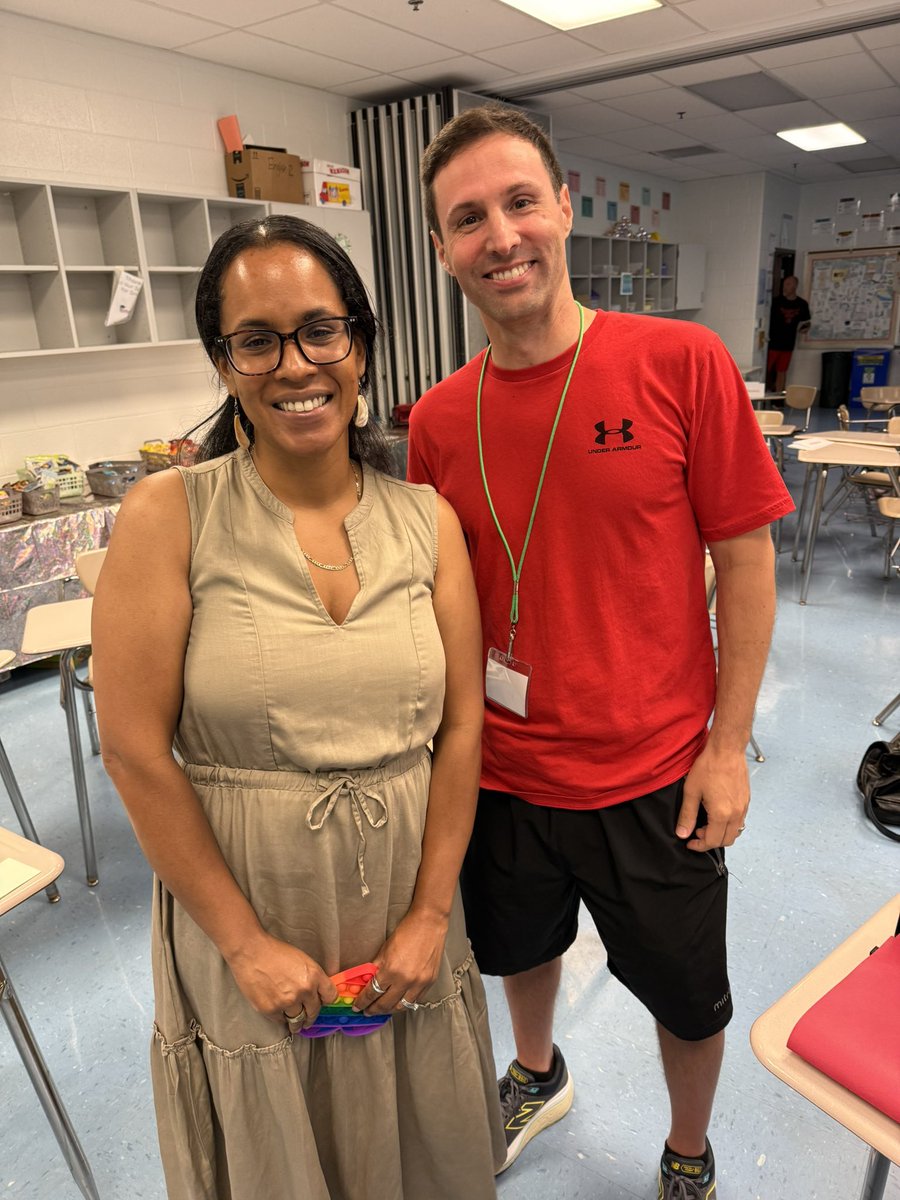 CaraGrant11's tweet image. Big thanks to our incredible 
APs &amp;amp; Principals 4 joining us 
2 learn, lead, &amp;amp; level up standards-based Health Ed &amp;amp; PE at Secondary Leadership PL! 🙌💪 #LeadershipMatters 
@MCPS 
@MCAAPMD 
@SHAPEAmerica 
@PK12Curriculum 
@MCPSHPE 
@farquharms 
@GaithersburgHS 
@CraigStaton2