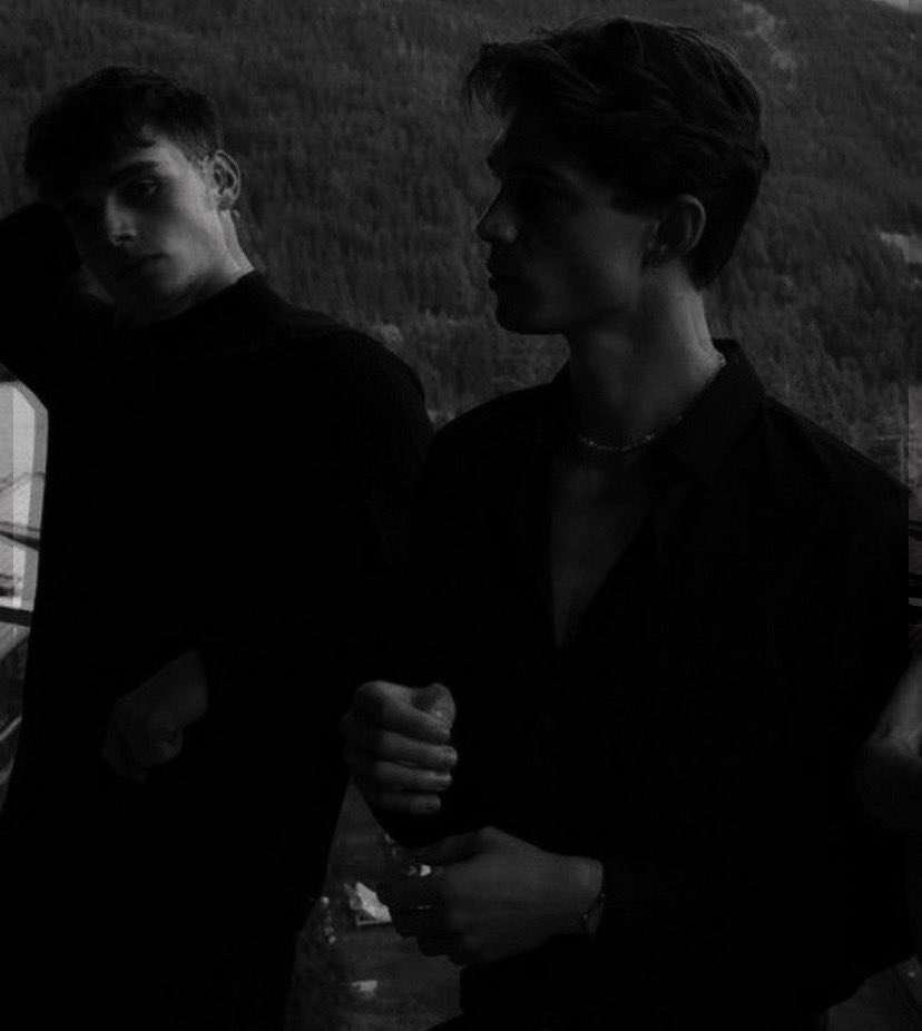 Happy Birthday to my right-hand man…more like a brother, really. <a href="/bruisedwithsins/">𝐃𝐚𝐦𝐢𝐞𝐧.</a> You’ve been solid since day one and I genuinely don’t know what I’d do without you. Cheers to you, Damien. You deserve the world today.