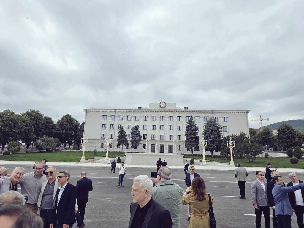 JafarovaEsmira's tweet image. Celebrating #9July, in #Khankendi #Shusha ❤️ Proud.