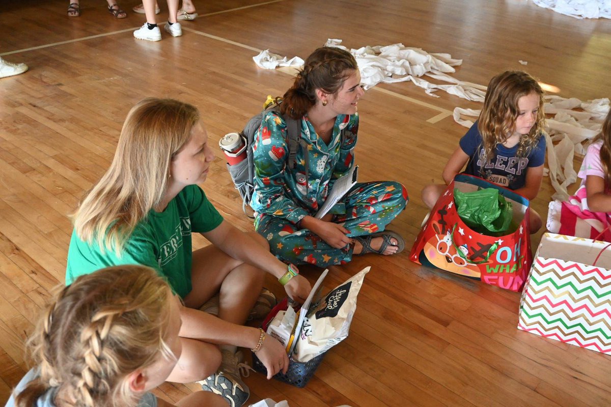 BLacefield's tweet image. Even when she is a counselor @CampRiverview we still look at the page for pics!
Looks like 10 years of camp have built a great person!!!
Proud of you Brianne and thankful for this camp and its people!!!
#CampLife
#ImGoingToRiverview