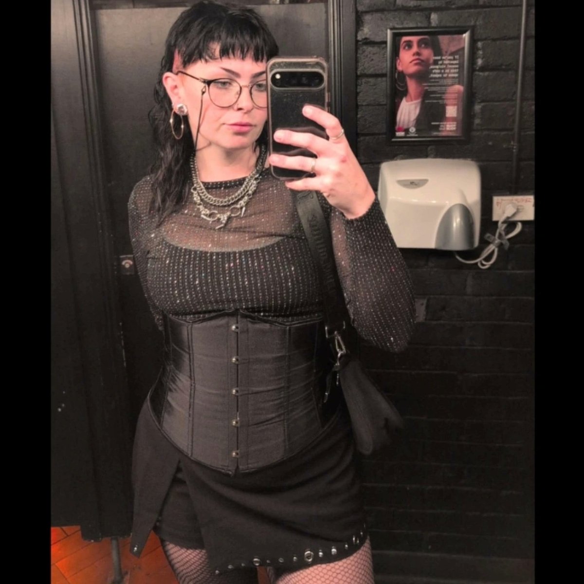 spitsuccubi's tweet photo. Being this hot isn't free, pay up and show how much you worship me, you small 🍆 loser
Beemit: @spitsuccubusss
#findom #drainyourself #timetosend #FindomHumiliation https://t.co/4ebSaqXSix