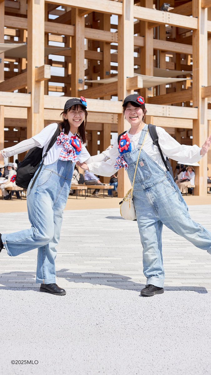 expo2025product's tweet image. 7/18は「#ミャクミャク」の愛称が
命名された日💙❤
これまでたくさんの方に
万博コーデでご来場いただきました✨
これからご来場される皆さまも
#万博グッズ を身に着けて
ミャクミャクをお祝いしませんか?
皆さまの素敵な #万博コーデ を
楽しみにしています♪
#EXPO2025 #大阪・関西万博