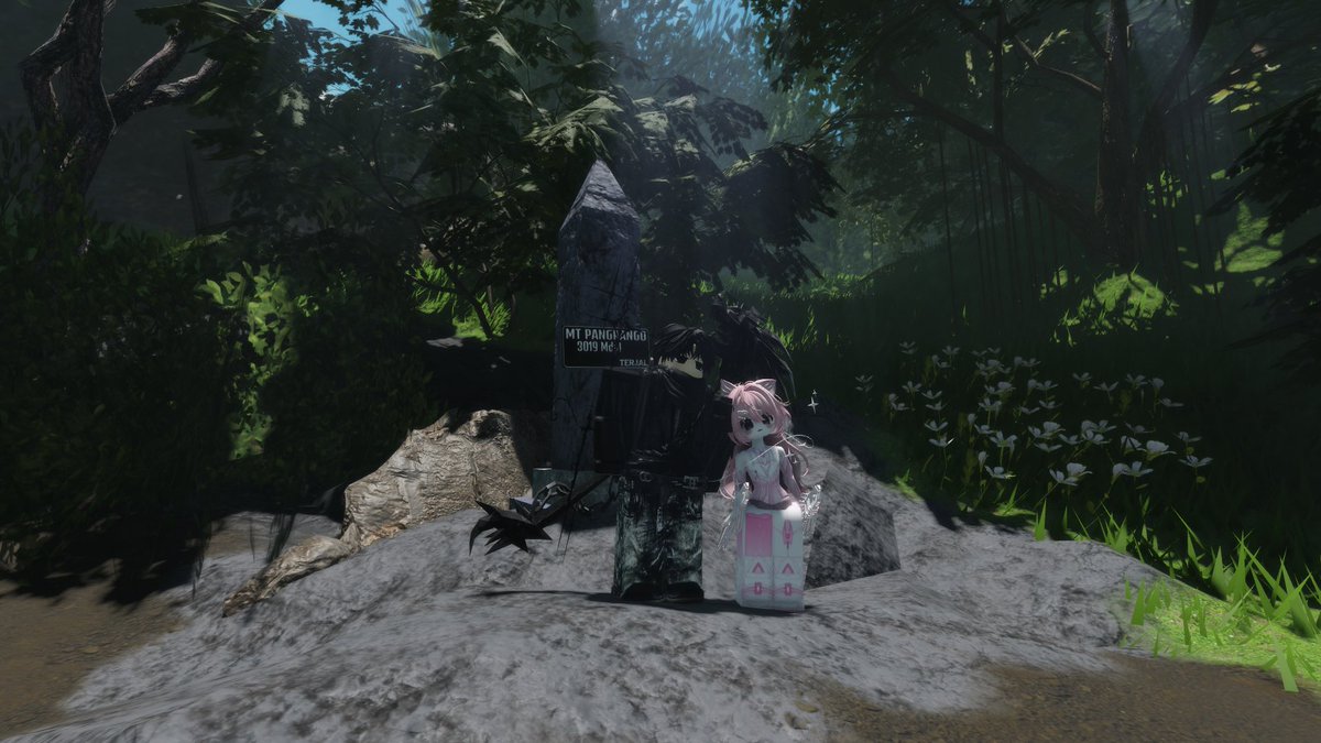 rerveals's tweet image. pangrango with @ironfortress9 🤩🙌🏻