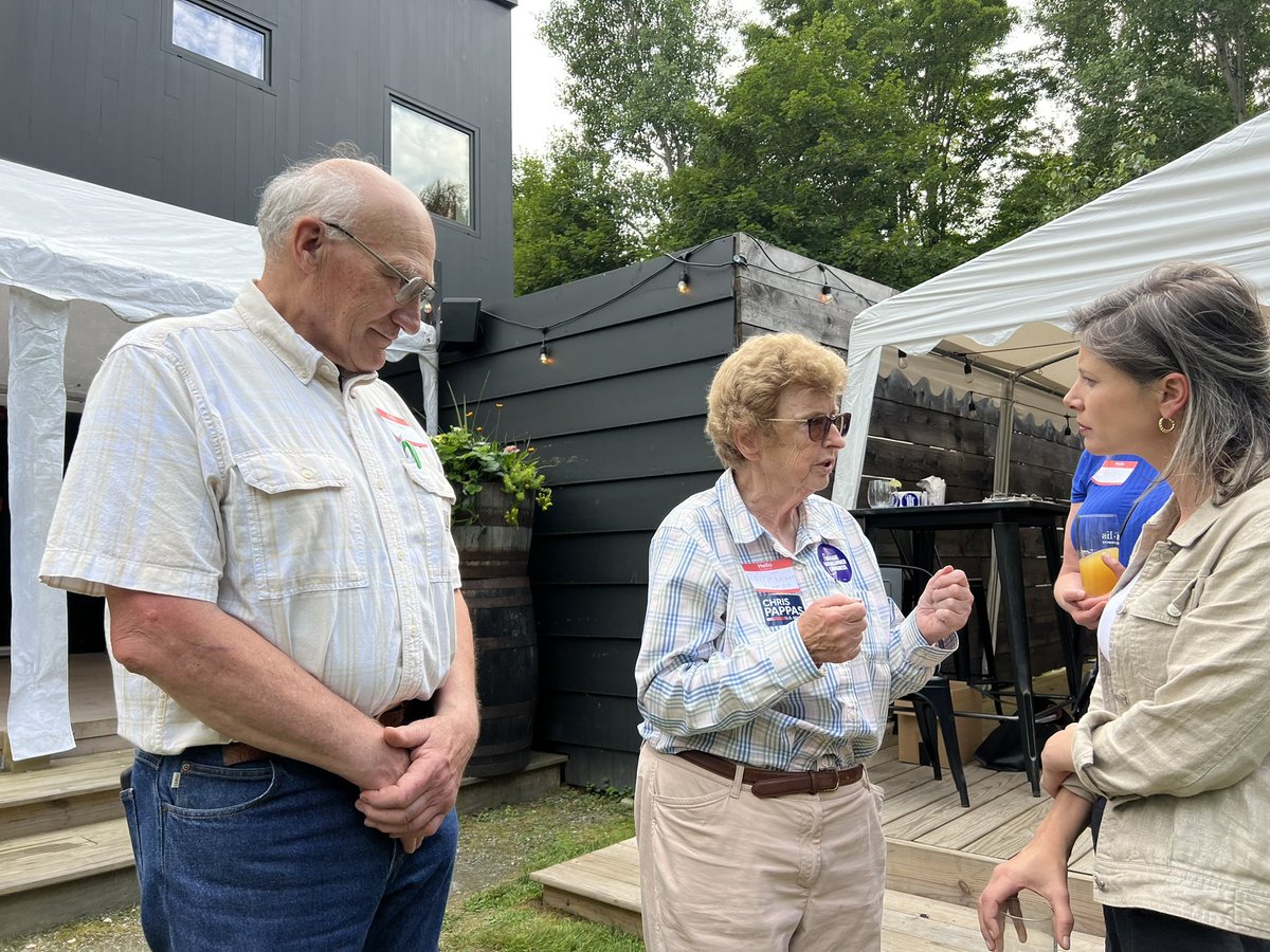 MaggieG603's tweet image. Great to be with Chris Pappas tonight in Bethlehem surrounded by beautiful white birches in a backyard full of patriots. 🇺🇸