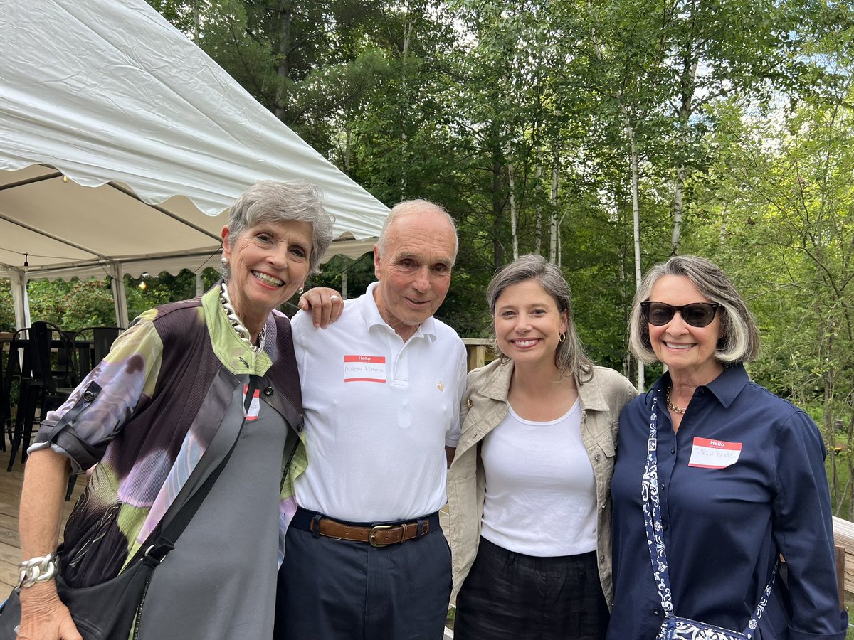 MaggieG603's tweet image. Great to be with Chris Pappas tonight in Bethlehem surrounded by beautiful white birches in a backyard full of patriots. 🇺🇸
