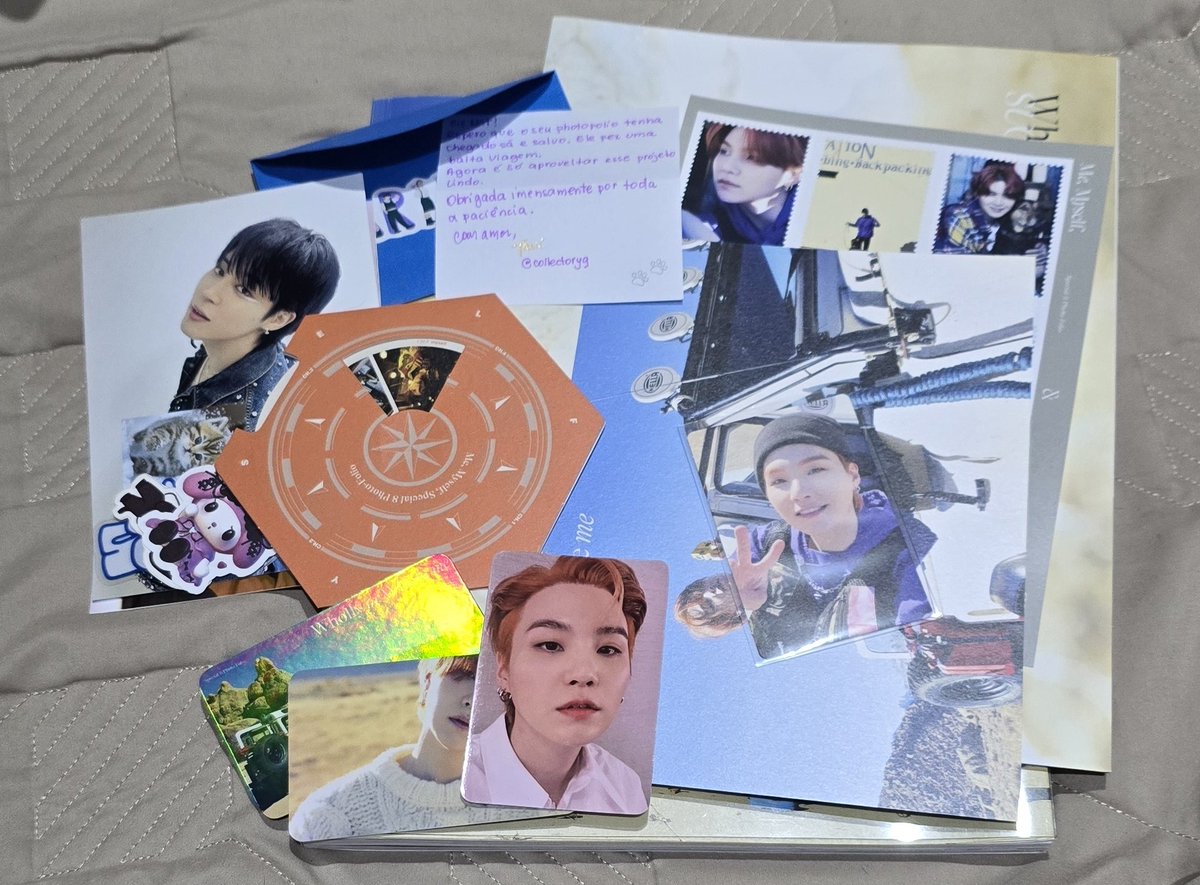 alayoongimin's tweet photo. FEEDBACK POSITIVO para @collectoryg por me vender o fofou do Yoon 😭😭 nunca pensei que fosse ter esse photobook BELÍSSIMO! Ele veio super bem embalado, chegou tudo direitinho e amei os brindes 💜💜 obrigada Tami!! 🫶🏼🫶🏼🫶🏼 https://t.co/EGZ6y7Vpf6