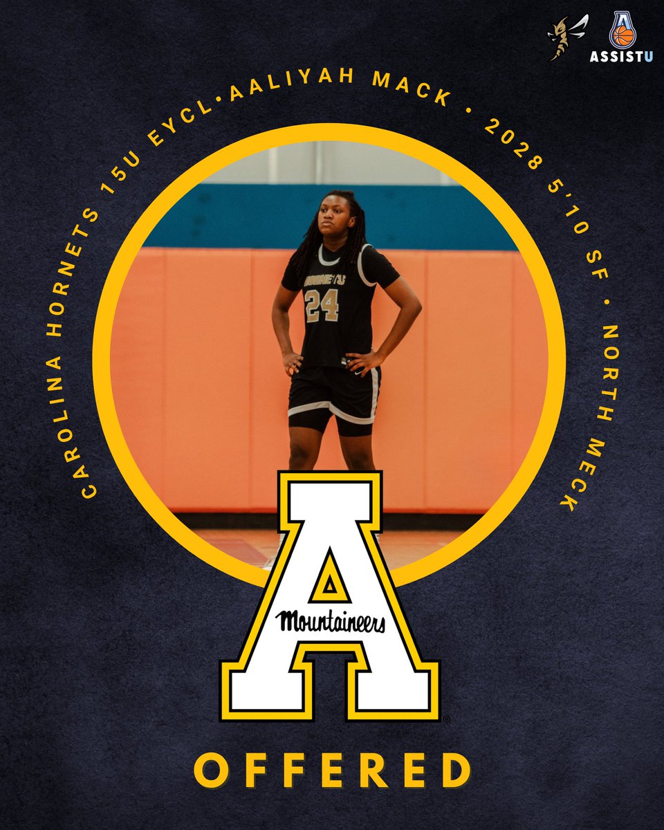 shakeered's tweet photo. @Iam2_lilimack got her first offer today. Thanks @AppStateWBB 💛🖤❤️💙#ButGod#ProudGlammy https://t.co/bPhUhpINnX