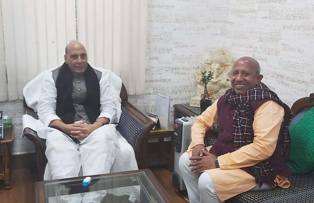 Pawan Kedia (@pawankediaa) on Twitter photo लोकप्रिय नेता,प्रखर वक्ता, हम सभी के संरक्षक देश के यशस्वी रक्षा मंत्री एवं भगवान लक्ष्मण जी की पावन धरा लखनऊ से मा० सांसद आदरणीय श्री राजनाथ सिंह जी को जन्मदिन की हार्दिक बधाई एवं शुभकामनाएं।
हम ईश्वर से आपके उत्तम स्वास्थ्य एवं सुदीर्घ जीवन की मंगल कामना करते हैं।
<a href="/rajnathsingh/">Rajnath Singh</a> लोकप्रिय नेता,प्रखर वक्ता, हम सभी के संरक्षक देश के यशस्वी रक्षा मंत्री एवं भगवान लक्ष्मण जी की पावन धरा लखनऊ से मा० सांसद आदरणीय श्री राजनाथ सिंह जी को जन्मदिन की हार्दिक बधाई एवं शुभकामनाएं।
हम ईश्वर से आपके उत्तम स्वास्थ्य एवं सुदीर्घ जीवन की मंगल कामना करते हैं।
<a href="/rajnathsingh/">Rajnath Singh</a>