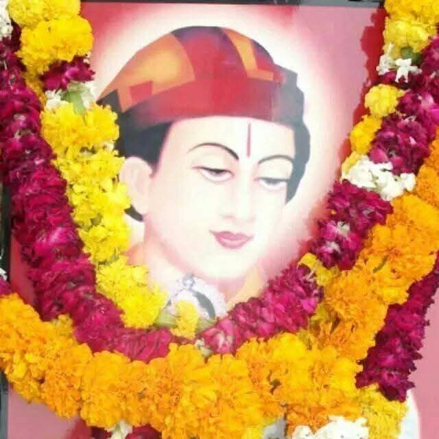 🌹🙏जय गुरु देव🙏🌹
 गुरु का ज्ञान सदैव आपका मार्गदर्शन करता रहे। गुरु पूर्णिमा की हार्दिक शुभकामनाएँ! मेरे जीवन में मार्गदर्शक प्रकाश बनने लिए धन्यवाद। आपके गुरु का आशीर्वाद सदैव आपके साथ रहे।
#जय_श्री_राम
#जय_श्री_कृष्ण
#हर__हर__महादेव
#गुरु_पूर्णिमा_की_हार्दिक_शुभकामनाएं