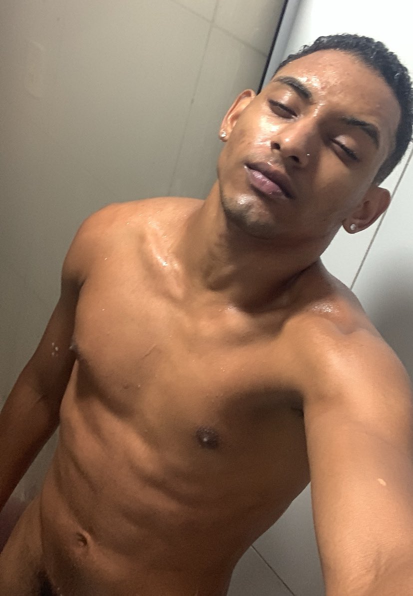 k4yk01's tweet photo. Vem k 😈 https://t.co/t6G2APDFHI