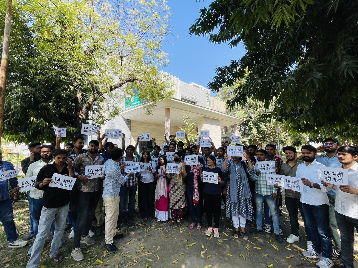 <a href="/alokrajRSSB/">Alok Raj</a> ji आज गुरु पूर्णिमा ह अगर आप आज IA का रिजल्ट निकाल दे तो ये एक गुरु की अपने शिष्यों को दी जाने वाली सबसे अच्छी भेट होगी
आपके इस त्वरित प्रयास से हमे भी इस रोजगार मेले में नियुक्ति मिलेगी
अब सबकुछ गुरुदेव आपपर निर्भर है
#IA_Final_Result
#IA_रोजगार_मेले_मे_नियुक्ति_दो