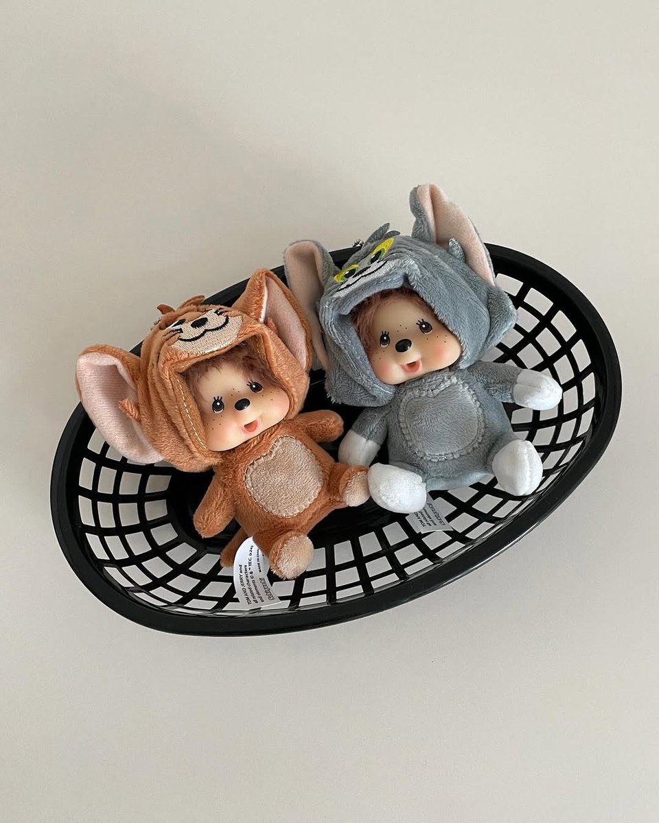 มาใหม่ มีมาอีกรอบ น่ารักมากกกกก 

พร้อมส่ง 699.- ส่งฟรี

พวงกุญแจ ม่อนชิชิ x ทอมแอนด์เจอร์รี่ Monchhichi x Tom and Jerry
🎊 ฉลองครบรอบ 85 ปี ทอม แอนด์ เจอรี่ และ 50 ปี ม่อนชิชิ