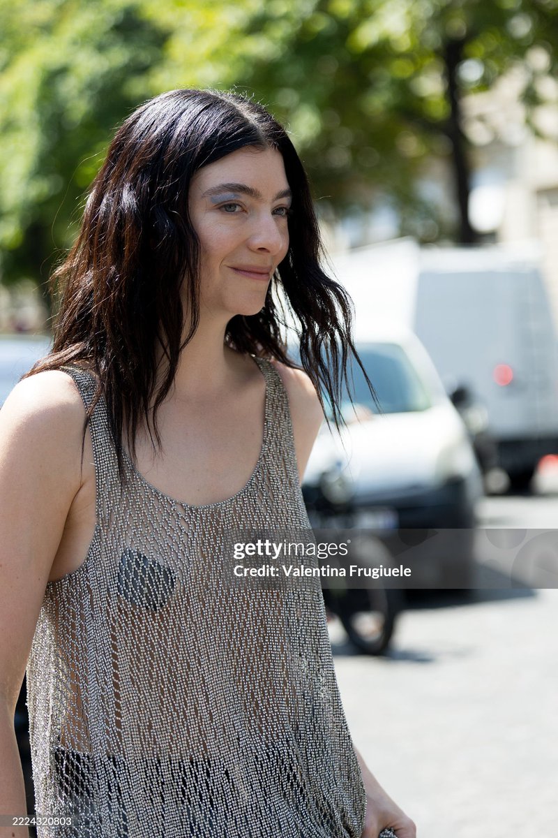 What a busy couple of days. Lorde outside the Chanel &amp; Balenciaga Haute Couture shows in Paris