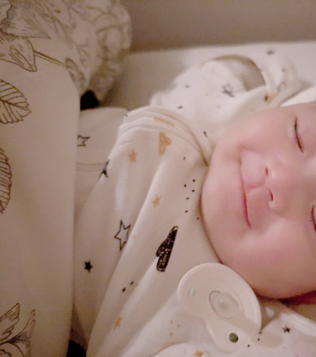 えまち tweet media