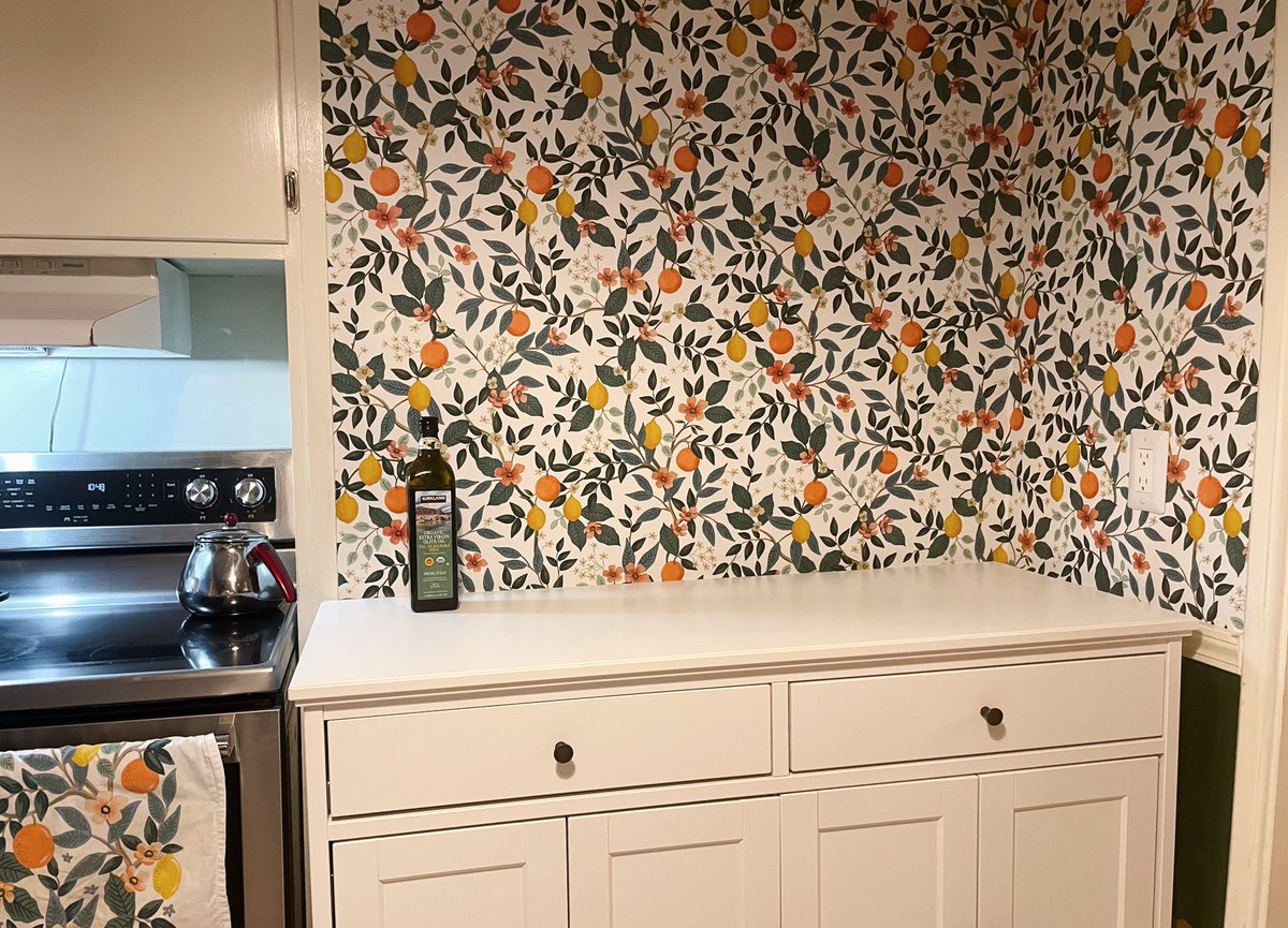 eli 🕯✨ tweet media