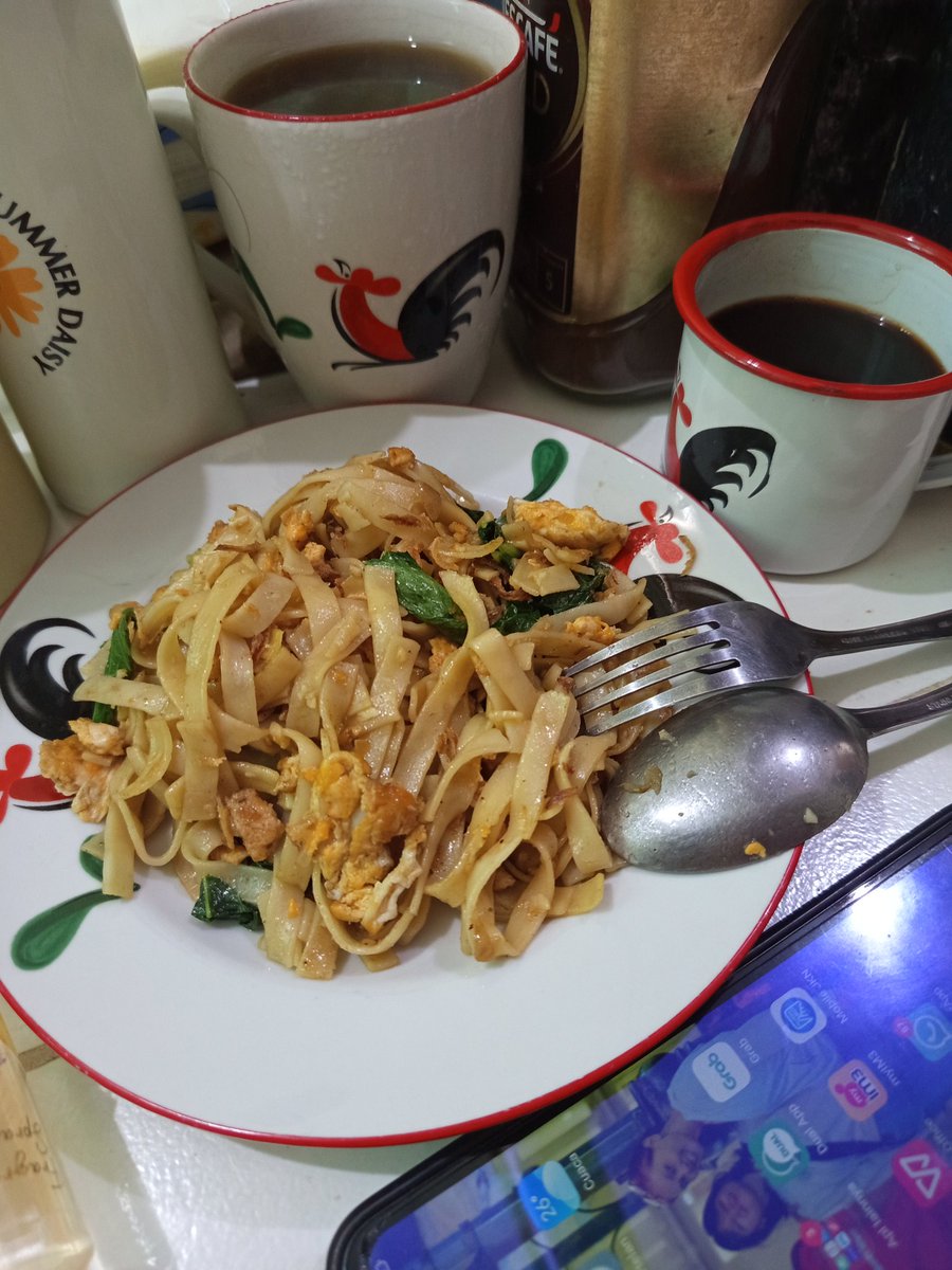 . 
. 
setiap harapan pasti ada halangan
setiap tujuan pasti ada ujian
hanya tidak mudah bukan tidak mungkin

---

layaknya kopi
semua akan terasa nikmat
saat kita berhasil merasakan pahitnya

- ketika pagi &amp; cacing-cacing ku konser 💃🎤
sarapan + maksi ☕🍽