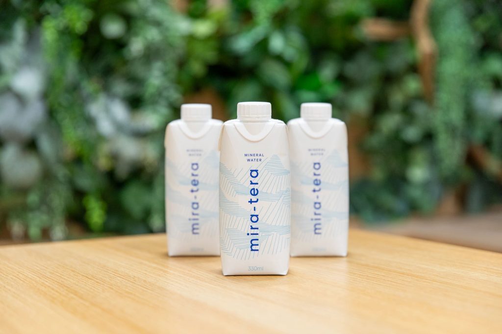 ＼#エシラボ🌱 記事紹介／

ミネラルウォーターの新定番！
「LOHACO Water 210ml」と「mira-tera」の特徴を深掘りインタビュー！
開発の裏側やこだわったポイントとは…？🧐

📝記事はこちら
ethilab.askul.co.jp/20250704-001/