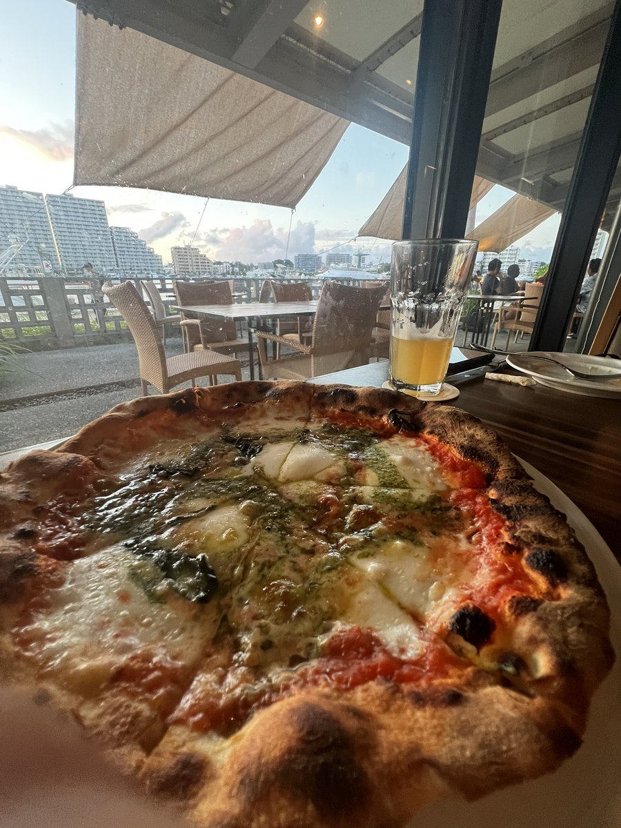 sumage127's tweet image. こんにちは⛅️ 31°

ここのピザ🍕と
バジルペンネうまぁ🌿

#チャタンハーバーブルワリー&amp;amp;レストラン