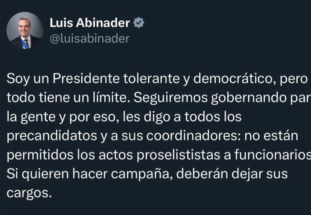 RobertoFulcar's tweet photo. Saludo por acertada la declaración del presidente Luis Abinader de que “no están permitidos los actos proselitistas a funcionarios” y que “si quieren hacer campaña, deberán dejar sus cargos”. Esa postura aporta a la institucionalidad del país y reafirma su compromiso con la ética en el ejercicio del poder.

Desde hace más de un año he venido advirtiendo que permitir el uso de posiciones públicas para fines proselitistas, por demás, fuera de los plazos de ley, genera serios perjuicios a la sociedad, afecta la credibilidad del gobierno y distorsiona el sistema de partidos.

La competencia justa y oportuna es un pilar esencial de la democracia. Y solo es posible cuando se garantiza la equidad entre los actores y se protege el espacio institucional del Estado. Esta declaración del presidente es un paso firme en la dirección correcta, y la respaldamos con plena convicción.