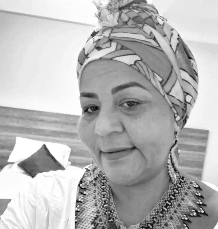FunSumapaz's tweet photo. #Condolencia 
Bertha Sabogal González, líderesa social de #ASODMUAR y exconcejal de #Arboletes, falleció hoy por problemas de salud. Reconocida por su lucha por los derechos de mujeres víctimas de violencia, deja un legado con la Casa de la Mujer. 
#Urabá llora su partida. #QEPD https://t.co/0aeI0bBBX9