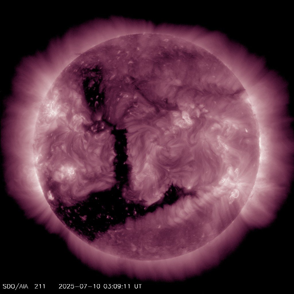 Heads up, a transequatorial coronal hole is facing Earth. This same feature caused G3 and G2-level storms in May and June. We may see similar-strength storms again towards the weekend when the high speed solar wind impacts Earth, so stay tuned!