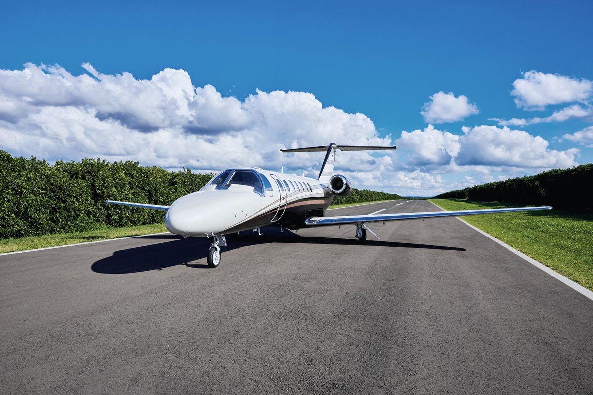 Cessna's tweet image. Ready for the possibilities ahead 🛫

🛩️: Citation CJ3 Gen3

#cessna
