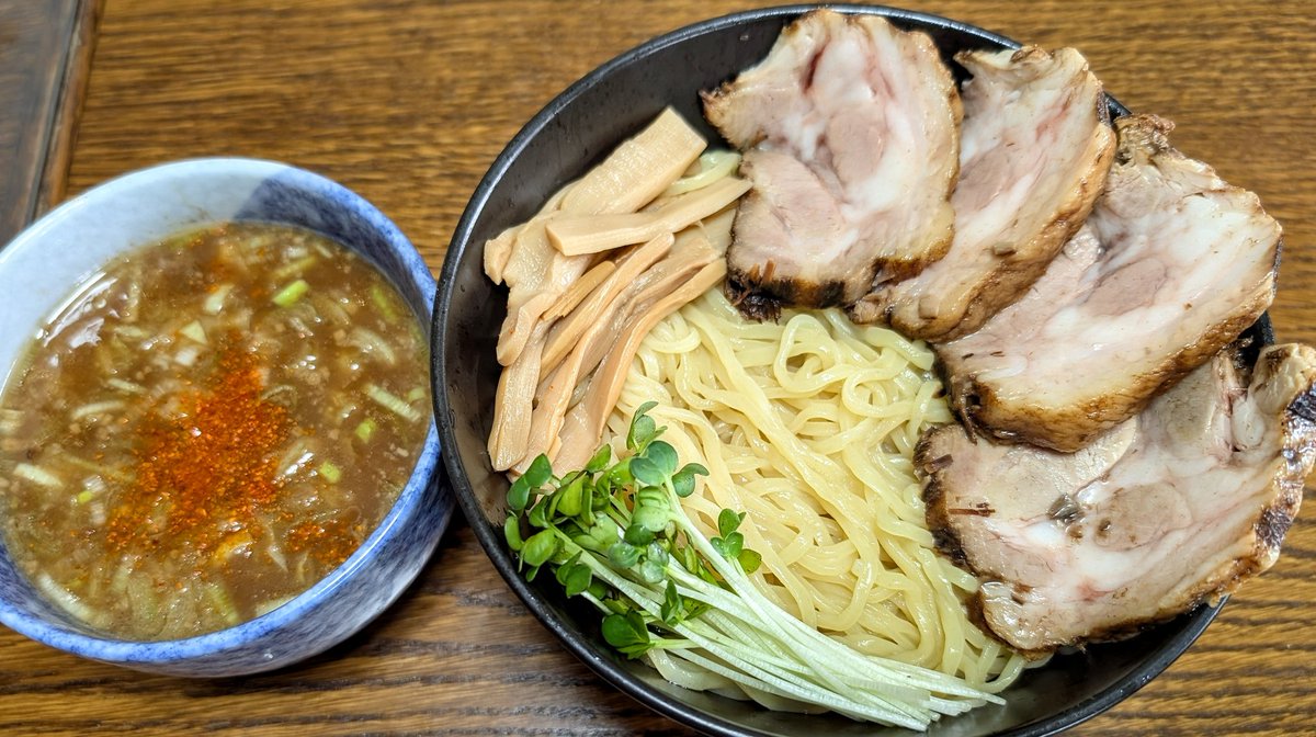 #チャーシューつけめん
（豚骨醤油スープ）

#ラーメンつけ麺マジでゴメン

どぞ！😄👍

#お家系ラーメン