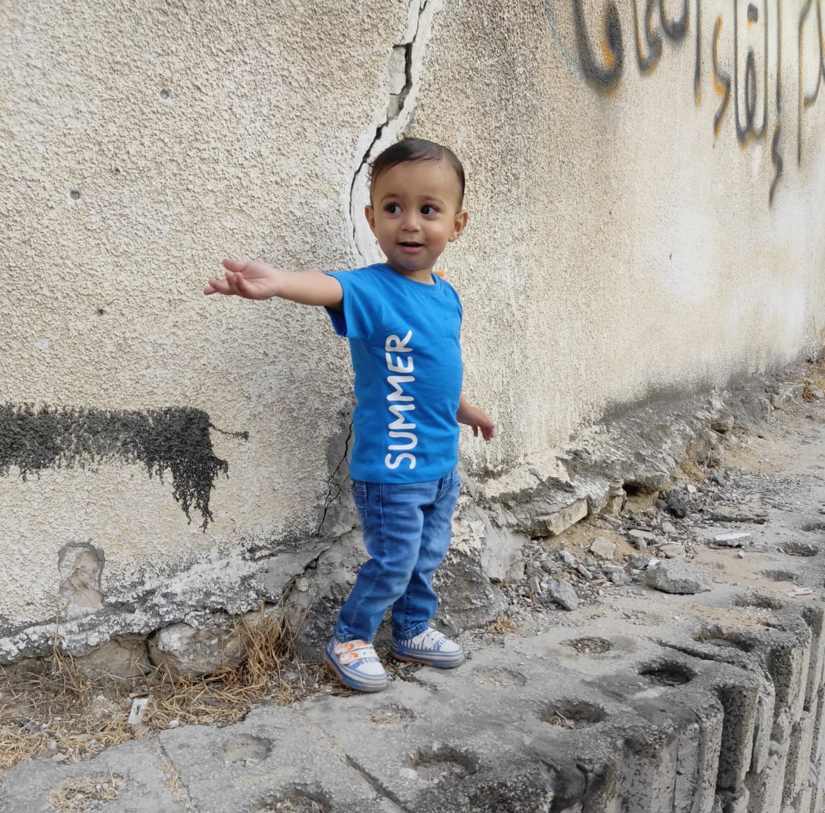 My son Fadi is only 1 year and 8 months old
He doesn’t cry for toys  he cries from hunger
In Gaza food is a dream
Prices are high, and famine is real
Just £10 can secure a meal for Fadi
Even the smallest amount can make a big difference
donate &amp; share
🇵🇸gofund.me/460c5799🇵🇸