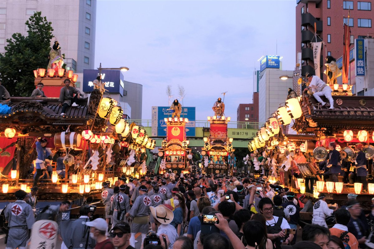 kumagayacity's tweet photo. ／
もうすぐうちわ祭！
＼

今年もいよいようちわ祭の時期がやってきました！🏮
うちわ祭の見所といえば、市街地を巡行する12台の山車✨
間近で見る山車は圧巻で、各町区ごとに特徴があります！

いつもと違った楽しみ方ができると思うので、ぜひ山車もチェックしてみてくださいね👀 https://t.co/61khJAdcFS