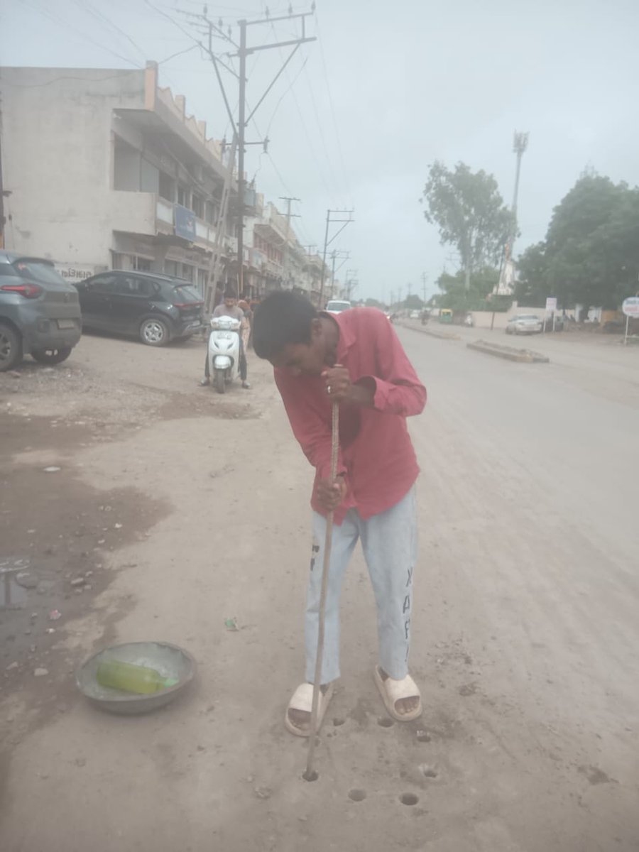 Team MMC at work: Wet mix road work ongoing on Nani Canal Road and Kanya Chhatralay Road. Also, broken manhole covers replaced. Road repaired overnight on Lions Nagar Main Road. Perforated manhole cover installed on Panchasar Road to prevent water pooling.
<a href="/CMOGuj/">CMO Gujarat</a> <a href="/PMOIndia/">PMO India</a>