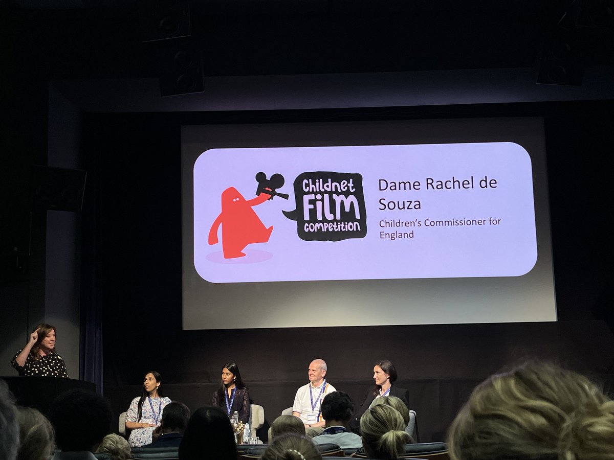 Lucy_Faithfull_'s tweet image. Delighted to attend the @childnet film competition.
The finalists shared powerful films on:
"It's not your fault: How can we support each other against online scams?"
Watch the films here: childnet.com/what-we-do/our…
Advice on keeping children safe online: lucyfaithfull.org.uk/advice/how-to-…