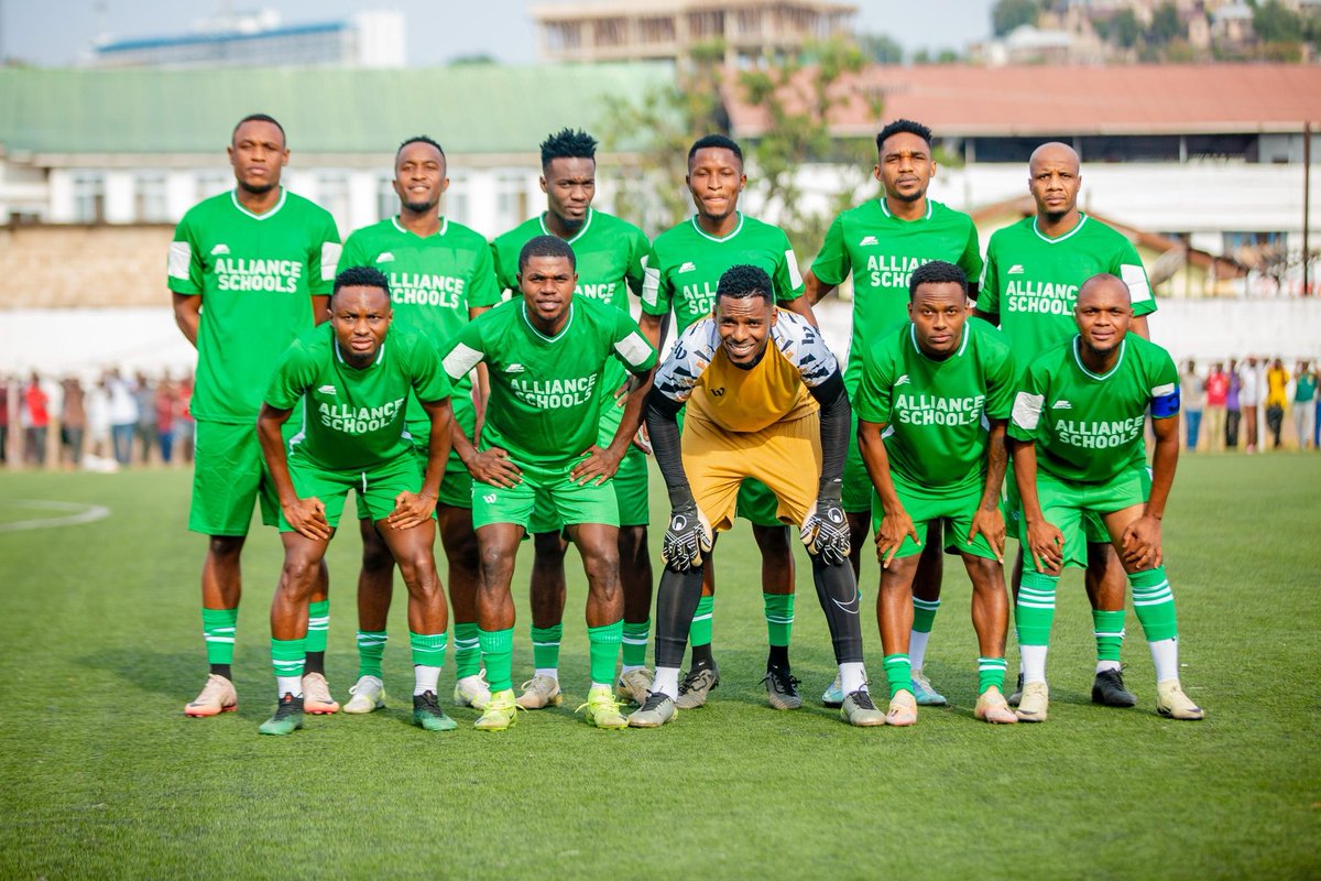 Ahsanteni sana Alliance Schools kwa Upendo wenu huu. Ahsanteni sana Wana Mwanza na Mikoa ya jirani kwa kuja Mpaka Wakati Mwingine. 🫡🤝

Nilikuwa Captain kwenye hii mechi na Tukashinda.. 😃🫡