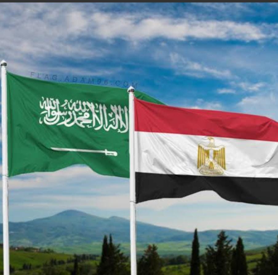 جمع بين السعودية ومصر العروبه والاعمال وصلة الرحم 
والمحبه اللهم ارفع شانهم ووحد كلمتهم وخزي اعدائهم