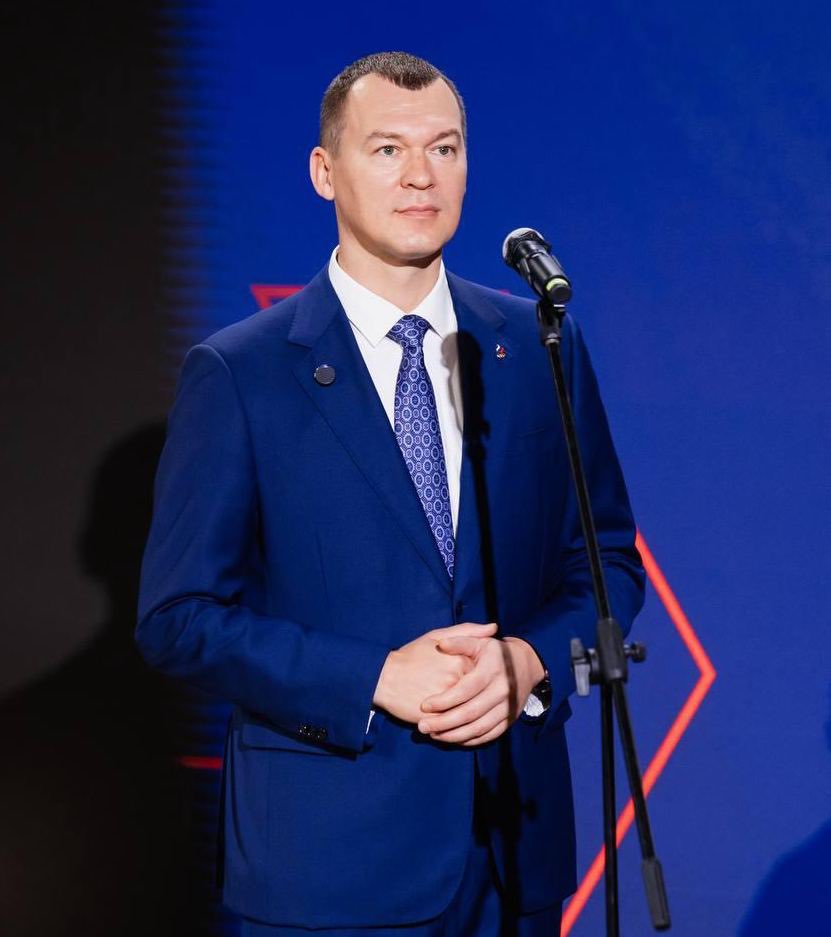 Сегодня отмечает день рождения Михаил Дегтярёв, министр спорта и президент Олимпийского комитета России. 

Мы очень ценим Ваш искренний интерес к хоккею — и уверены, что впереди немало не только работы, но и блестящих достижений. Крепкого здоровья и успехов в начинаниях! 🇷🇺