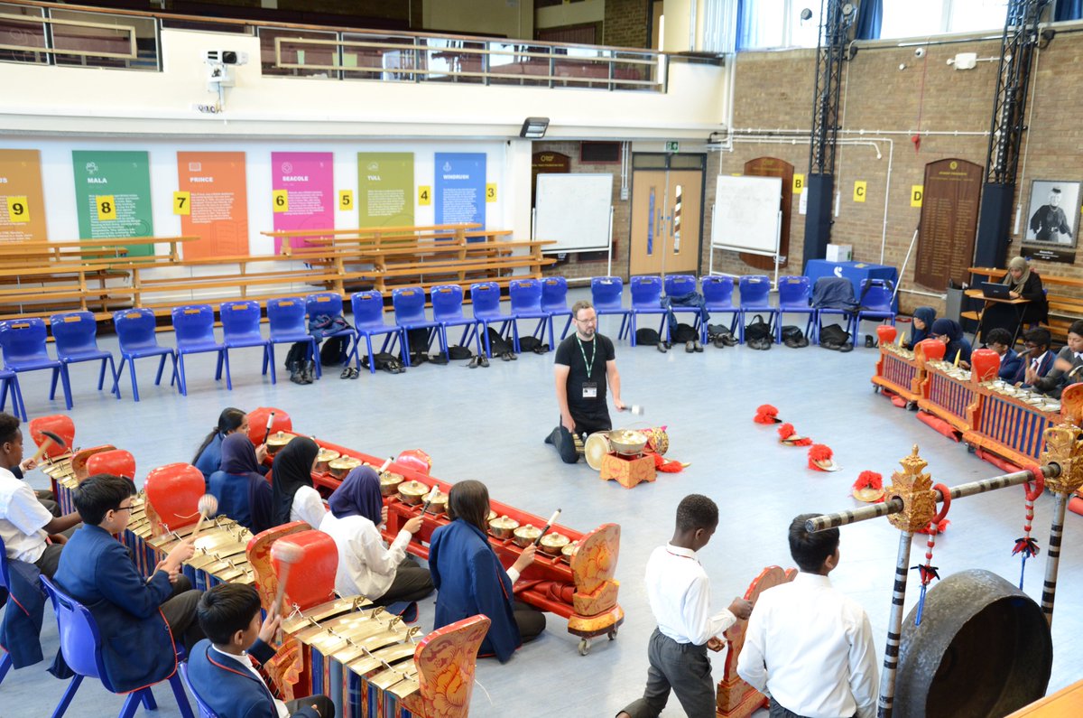 Our Year 8s were completely immersed in the rich rhythms of Gamelan music today.  Huge thanks to @InspireWorks for an incredible hands-on workshop! A brilliant way to explore world music and culture
#GamelanMusic #SASS #InspireWorks #Year8Music #CulturalLearning #stepneyallsaints