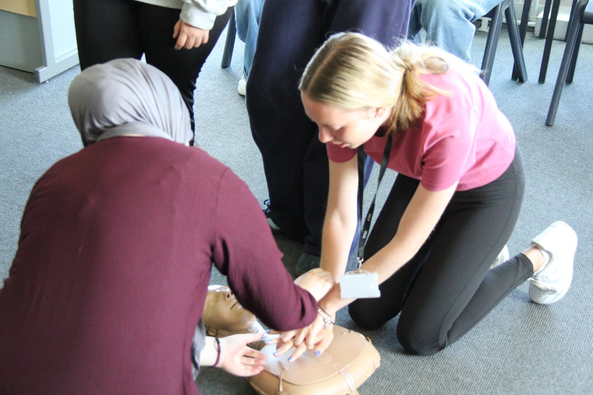 Sydenham School (@sydenhamschool) on Twitter photo On Tuesday, 8th July, our year 12 Health and Social Care students participated in the 'Young Responders' first aid session facilitated by <a href="/stjohnambulance/">St John Ambulance England</a> #firstaid On Tuesday, 8th July, our year 12 Health and Social Care students participated in the 'Young Responders' first aid session facilitated by <a href="/stjohnambulance/">St John Ambulance England</a> #firstaid
