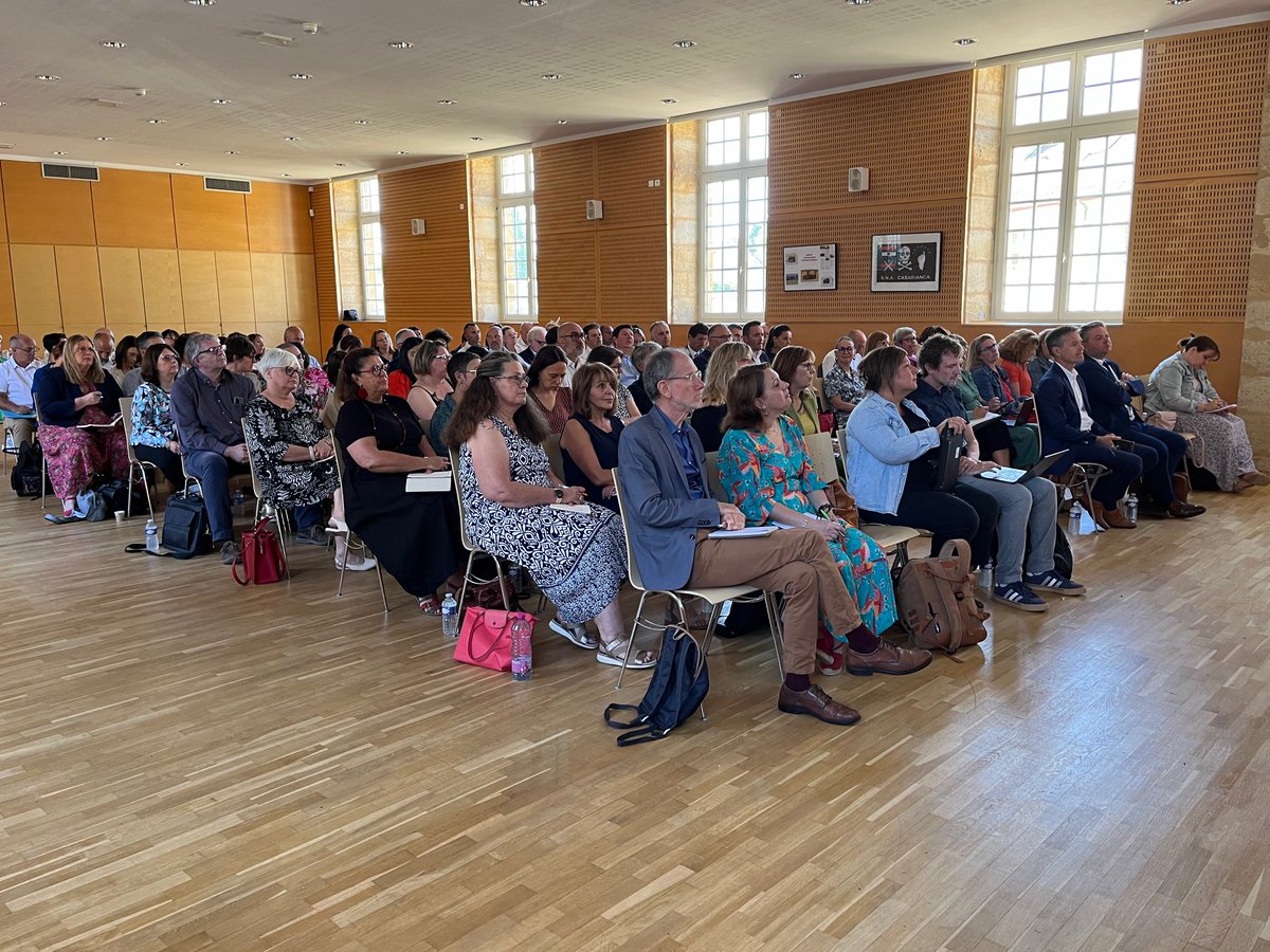 DSDEN Allier (@dsden_03) on Twitter photo Réunion départementale des cadres du 03 au lycée <a href="/Monnetyzeure/">Lycée Jean Monnet - Yzeure</a>
- Bilan de l'année
- Actualités
- Retours sur les ateliers "construire l'autonomie"
Elle sera suivie d'un moment de convivialité pour marquer la fin de l'année et remercier chacun et chacune du travail effectué. Réunion départementale des cadres du 03 au lycée <a href="/Monnetyzeure/">Lycée Jean Monnet - Yzeure</a>
- Bilan de l'année
- Actualités
- Retours sur les ateliers "construire l'autonomie"
Elle sera suivie d'un moment de convivialité pour marquer la fin de l'année et remercier chacun et chacune du travail effectué.