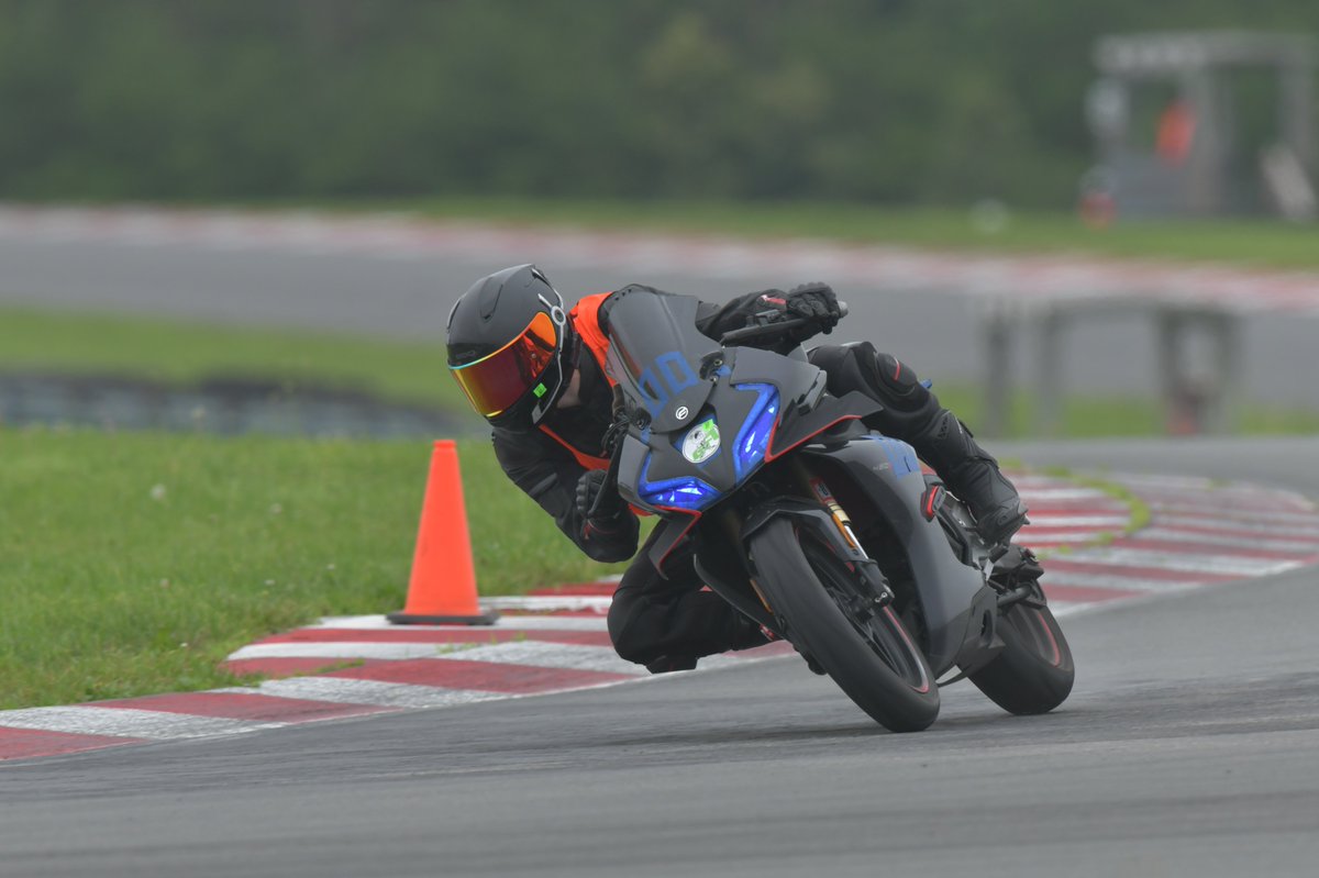 Hyper_Skunk's tweet photo. First time on track a month ago was an awesome experience! https://t.co/RfvXxEDJT8
