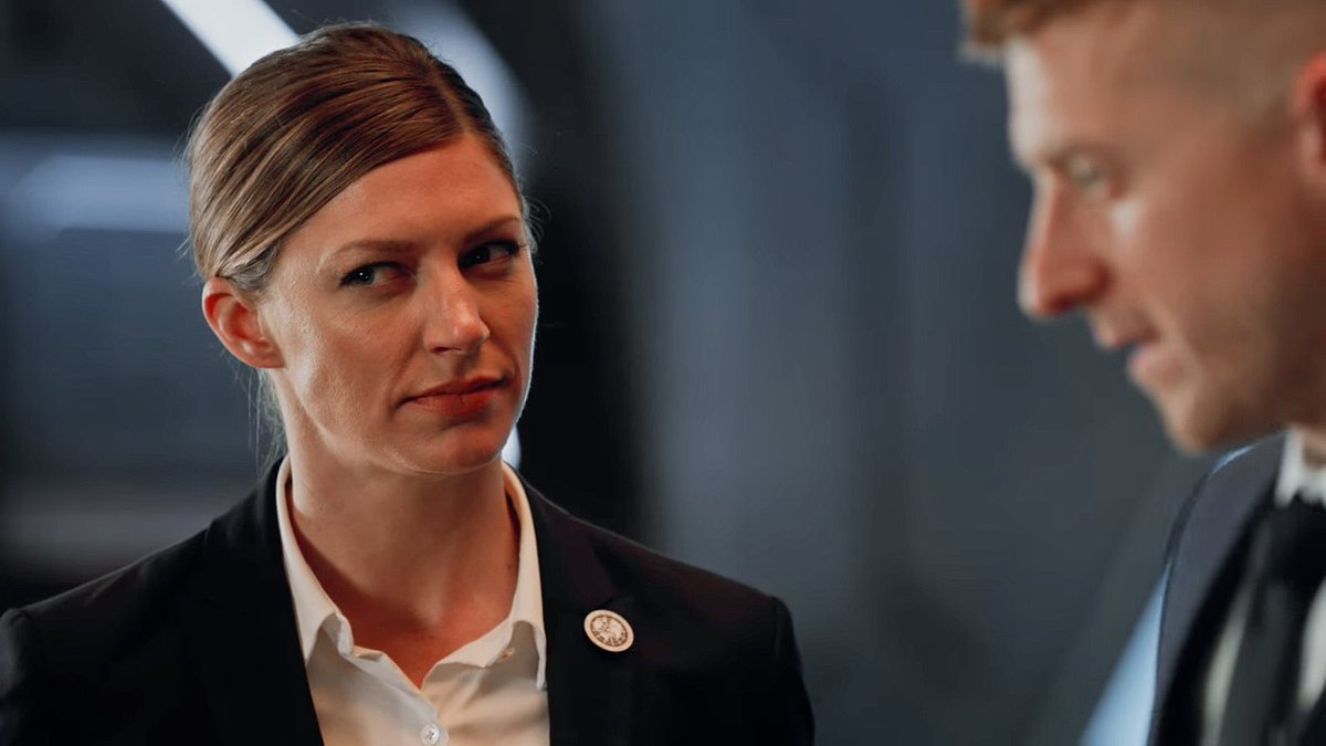 terribly missing my favorite girlkissing suitwearing golden retrievers 😔