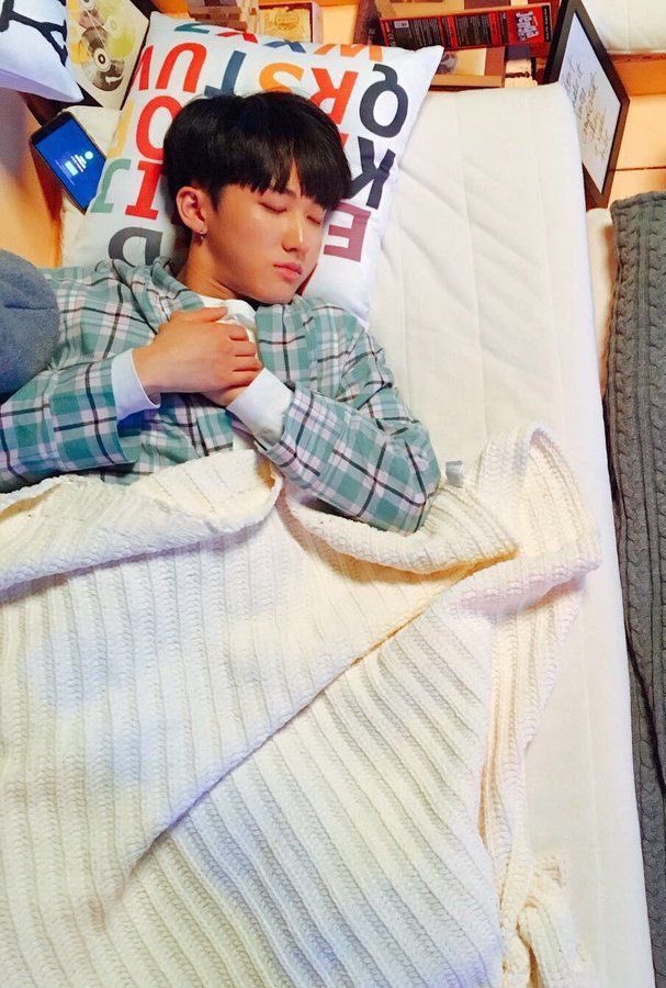 そぼろ tweet media