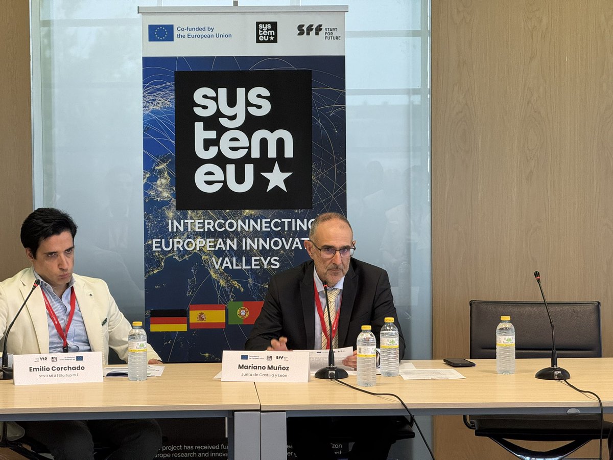 Mariano Muñoz, Director General de Industria de la Junta de Castilla y León pone de manifiesto la importancia de la innovación abierta y la colaboración de todo el sector.