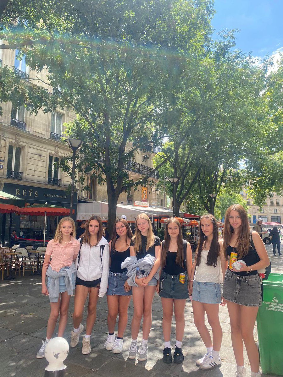 OssiesInParis's tweet photo. https://t.co/M713tELBSU