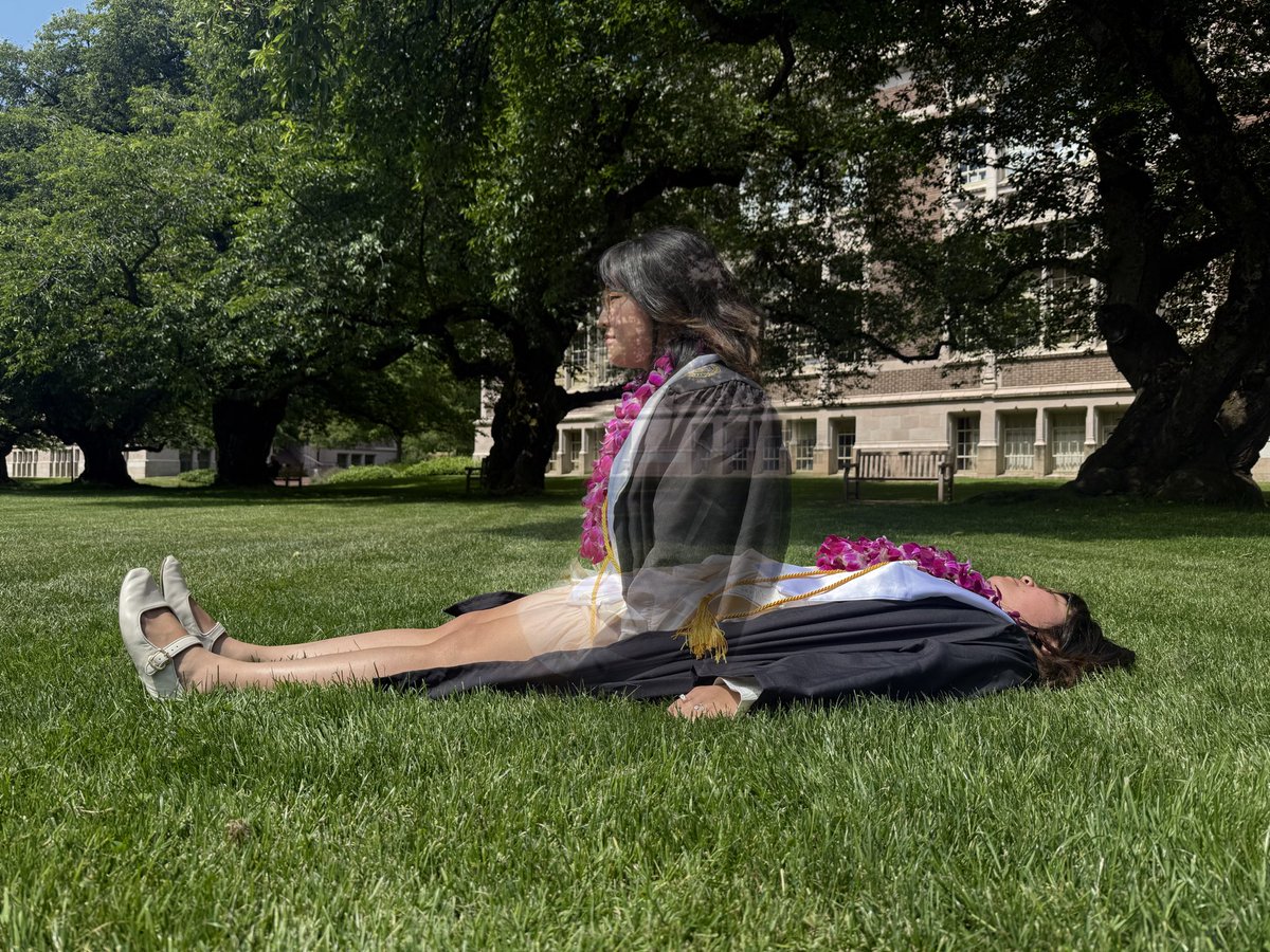nyuunai's tweet image. i graduated